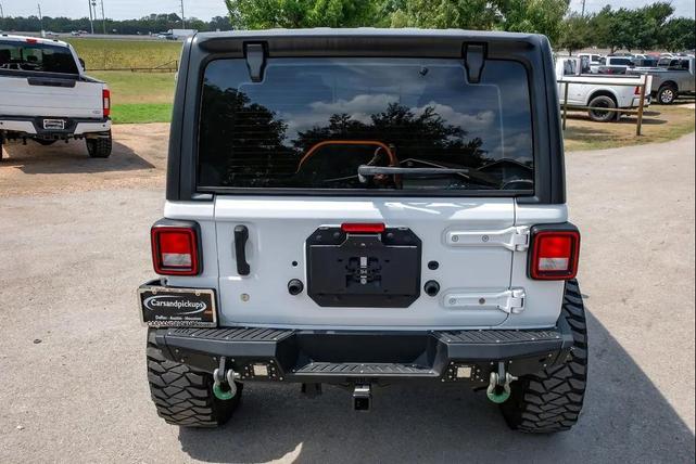 Photo of 2018 Bright White Clearcoat Jeep Wrangler Unlimited