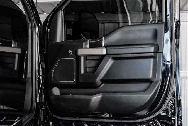 Photo of 2021 Agate Black Metallic Ford F-250