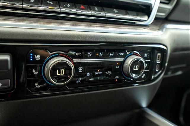 Photo of 2024 Black Chevrolet Silverado 2500