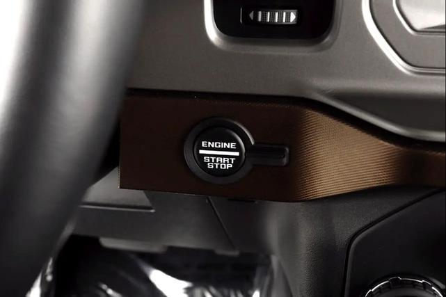 Photo of 2022 GRAY Ford Bronco