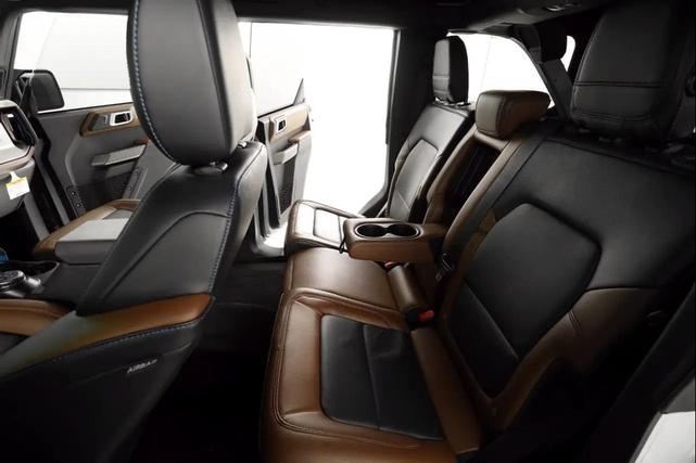 Photo of 2022 GRAY Ford Bronco