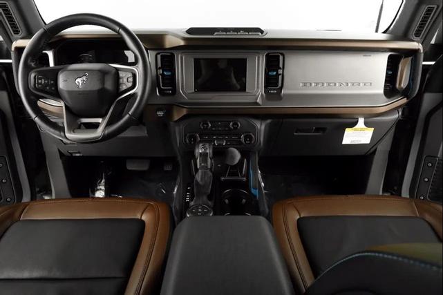 Photo of 2022 GRAY Ford Bronco