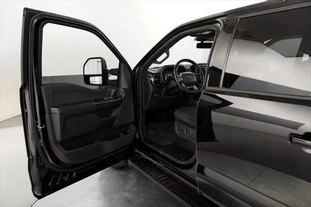Photo of 2021 Agate Black Metallic Ford F-150