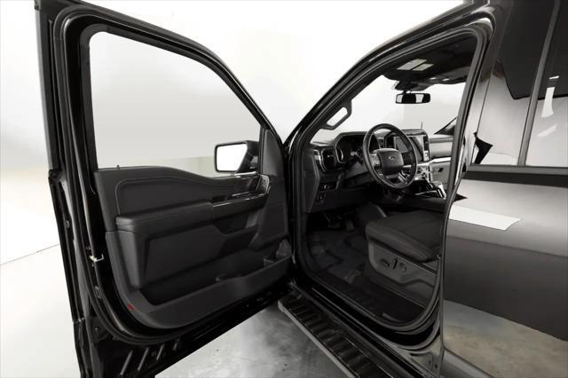 Photo of 2022 Agate Black Metallic Ford F-150