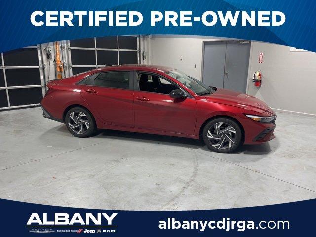 Photo of 2025 Red Hyundai ELANTRA