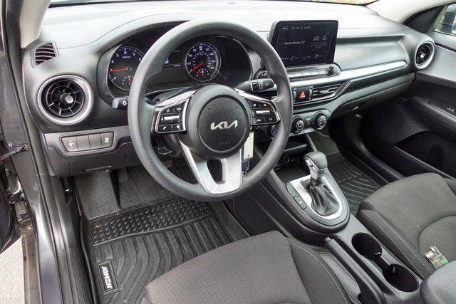 Photo of 2022 Gravity Gray Kia Forte