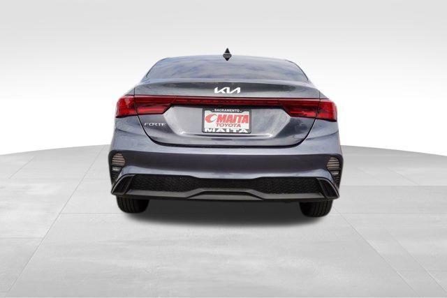 Photo of 2022 Gravity Gray Kia Forte