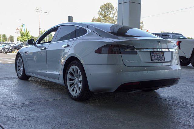 Photo of 2017 Silver Metallic Tesla Model S