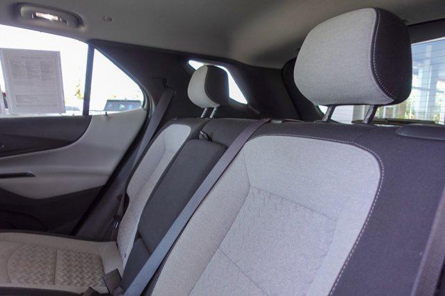 Photo of 2022 Silver Ice Metallic Chevrolet Equinox