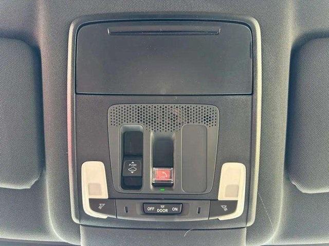 Photo of 2026 Silver Metallic Honda CR-V Hybrid