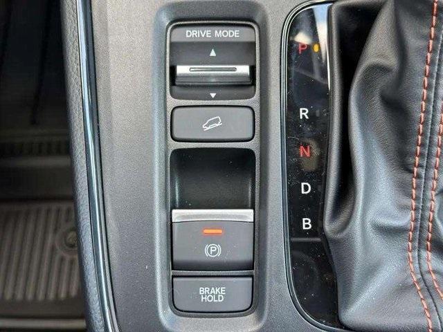 Photo of 2026 Silver Metallic Honda CR-V Hybrid