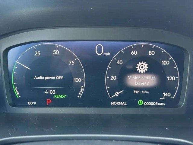 Photo of 2026 Silver Metallic Honda CR-V Hybrid