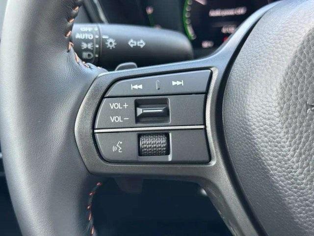 Photo of 2026 Silver Metallic Honda CR-V Hybrid