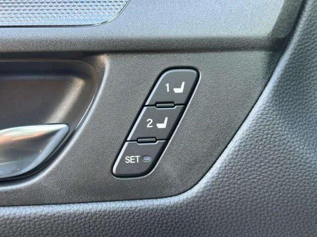 Photo of 2026 Silver Metallic Honda CR-V Hybrid