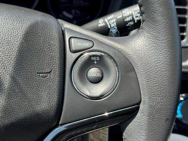 Photo of 2022 Platinum White Pearl Honda HR-V