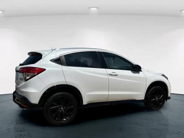 Photo of 2022 Platinum White Pearl Honda HR-V