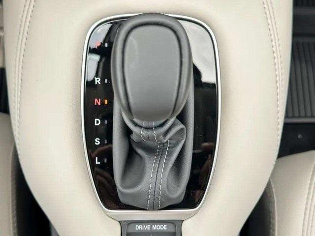 Photo of 2026 Modern Steel Metallic Honda HR-V