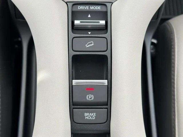 Photo of 2026 Modern Steel Metallic Honda HR-V