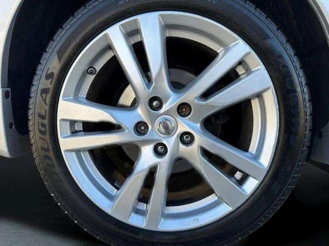 Photo of 2014 Brilliant Silver Nissan Altima