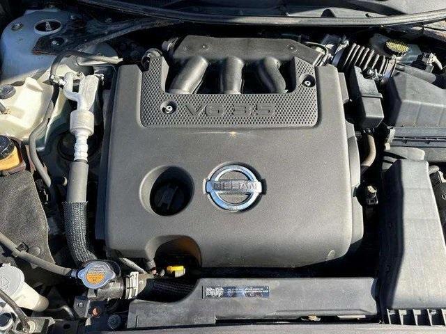 Photo of 2014 Brilliant Silver Nissan Altima
