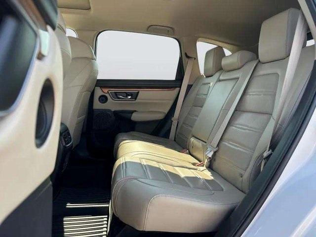 Photo of 2020 Platinum White Pearl Honda CR-V