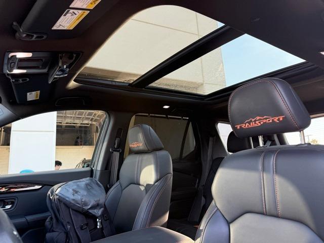 Photo of 2025 Crystal Black Pearl Honda Pilot