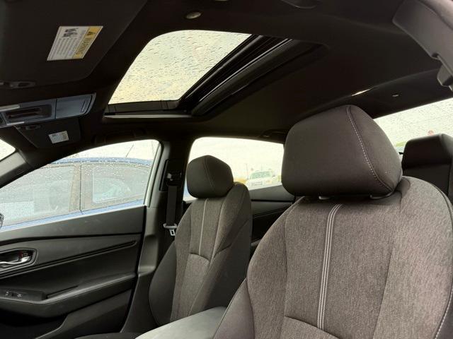 Photo of 2024 Platinum White Honda Accord Hybrid
