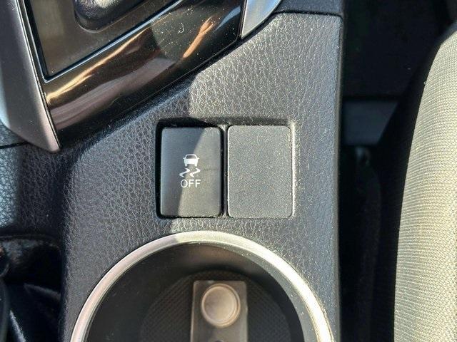 Photo of 2019 Gray Toyota Corolla