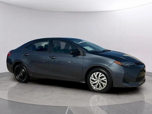 Photo of 2019 Gray Toyota Corolla