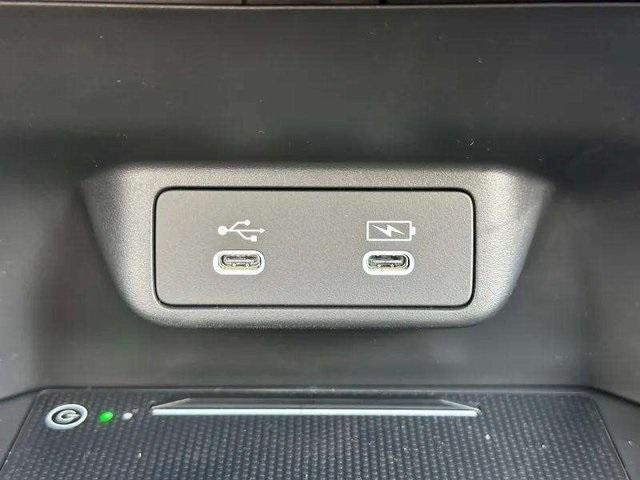 Photo of 2026 Milano Red Honda HR-V
