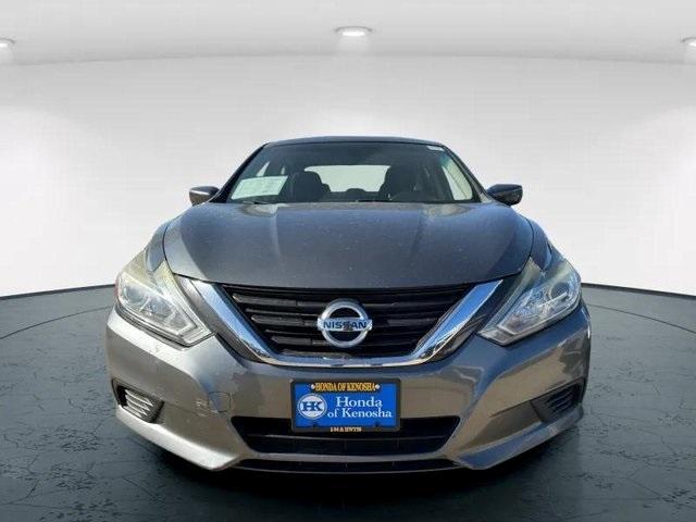 Photo of 2016 Gun Metallic Nissan Altima