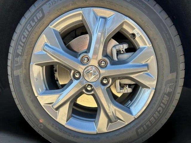 Photo of 2026 Platinum White Honda HR-V