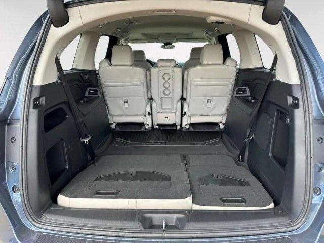 Photo of 2026 Blue Pearl Honda Odyssey