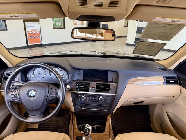 Photo of 2011 SILVER BMW X3