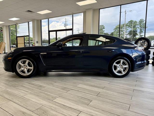 Photo of 2011 BLUE Porsche Panamera
