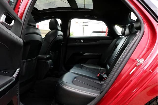 Photo of 2021 Red Kia K5