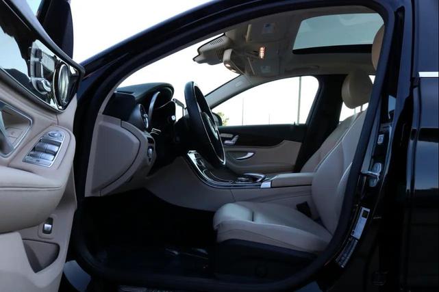 Photo of 2015 Black Mercedes-Benz C-Class