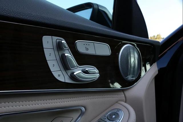 Photo of 2015 Black Mercedes-Benz C-Class
