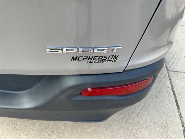 Photo of 2016 Billet Silver Metallic Clearcoat Jeep Cherokee