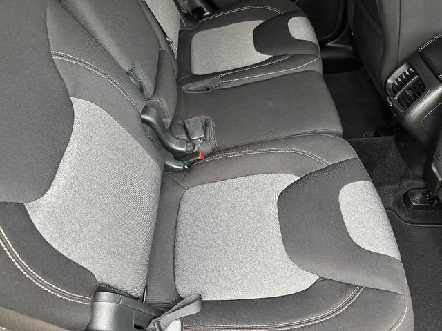 Photo of 2018 Billet Silver Metallic Clearcoat Jeep Cherokee