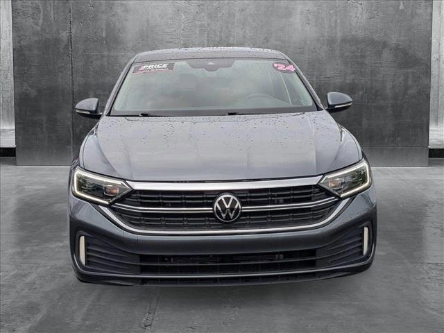 Photo of 2024 Silver Volkswagen Jetta