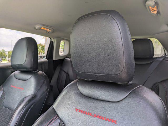 Photo of 2019 White Clearcoat Jeep Compass