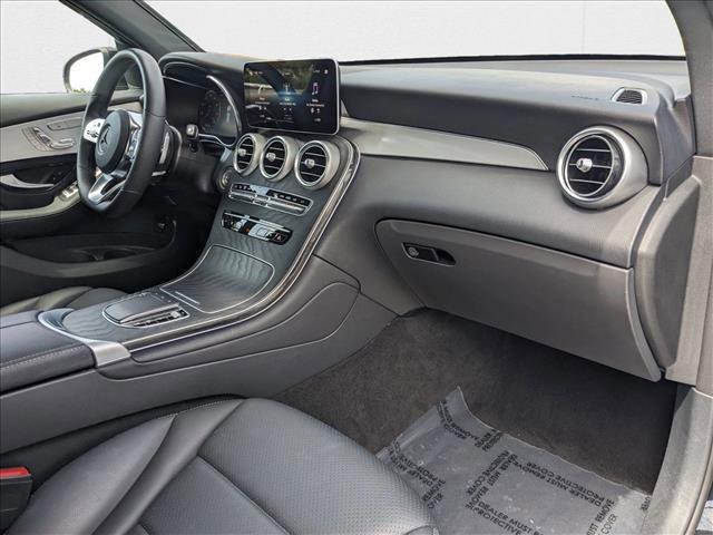 Photo of 2022 Black Mercedes-Benz GLC 300
