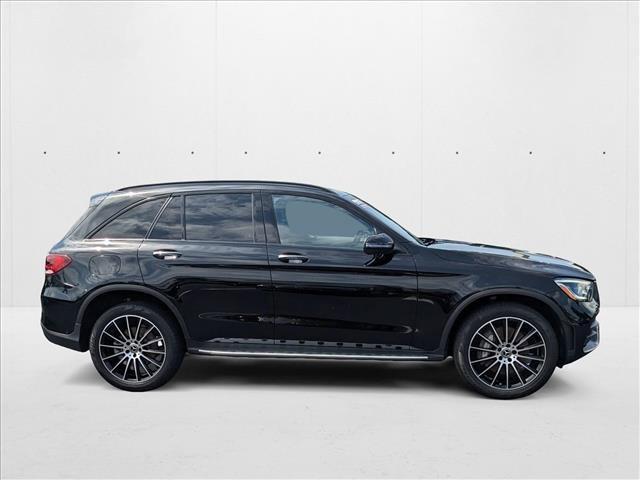 Photo of 2022 Black Mercedes-Benz GLC 300