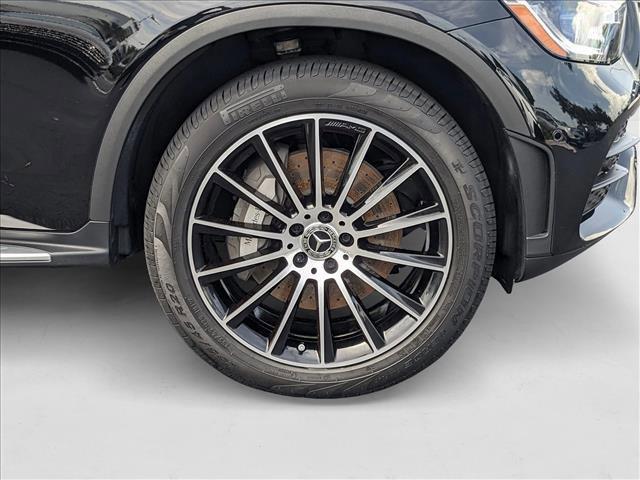 Photo of 2022 Black Mercedes-Benz GLC 300