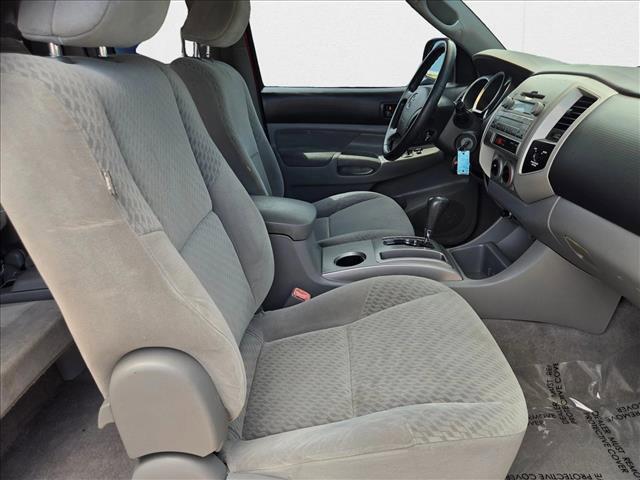 Photo of 2009 Barcelona Red Metallic Toyota Tacoma