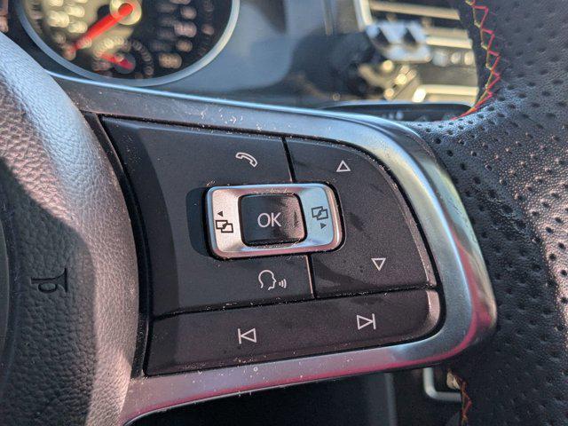 Photo of 2016 Pure White Volkswagen Golf GTI