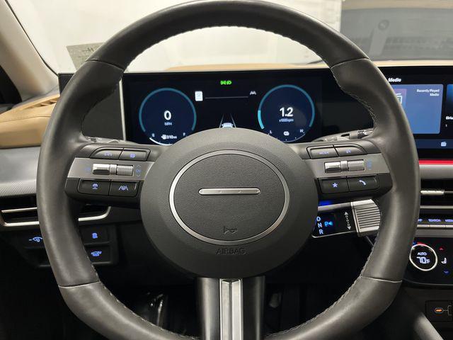 Photo of 2024 Onyx Black Hyundai SONATA Hybrid