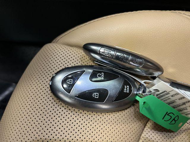 Photo of 2024 Onyx Black Hyundai SONATA Hybrid