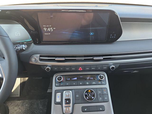 Photo of 2025 Abyss Black Pearl Hyundai PALISADE